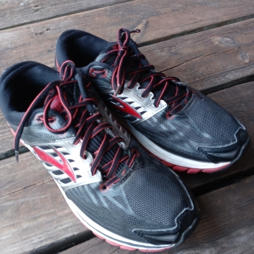Brooks Glycerin 14 Mens Athletic Running Shoes 110